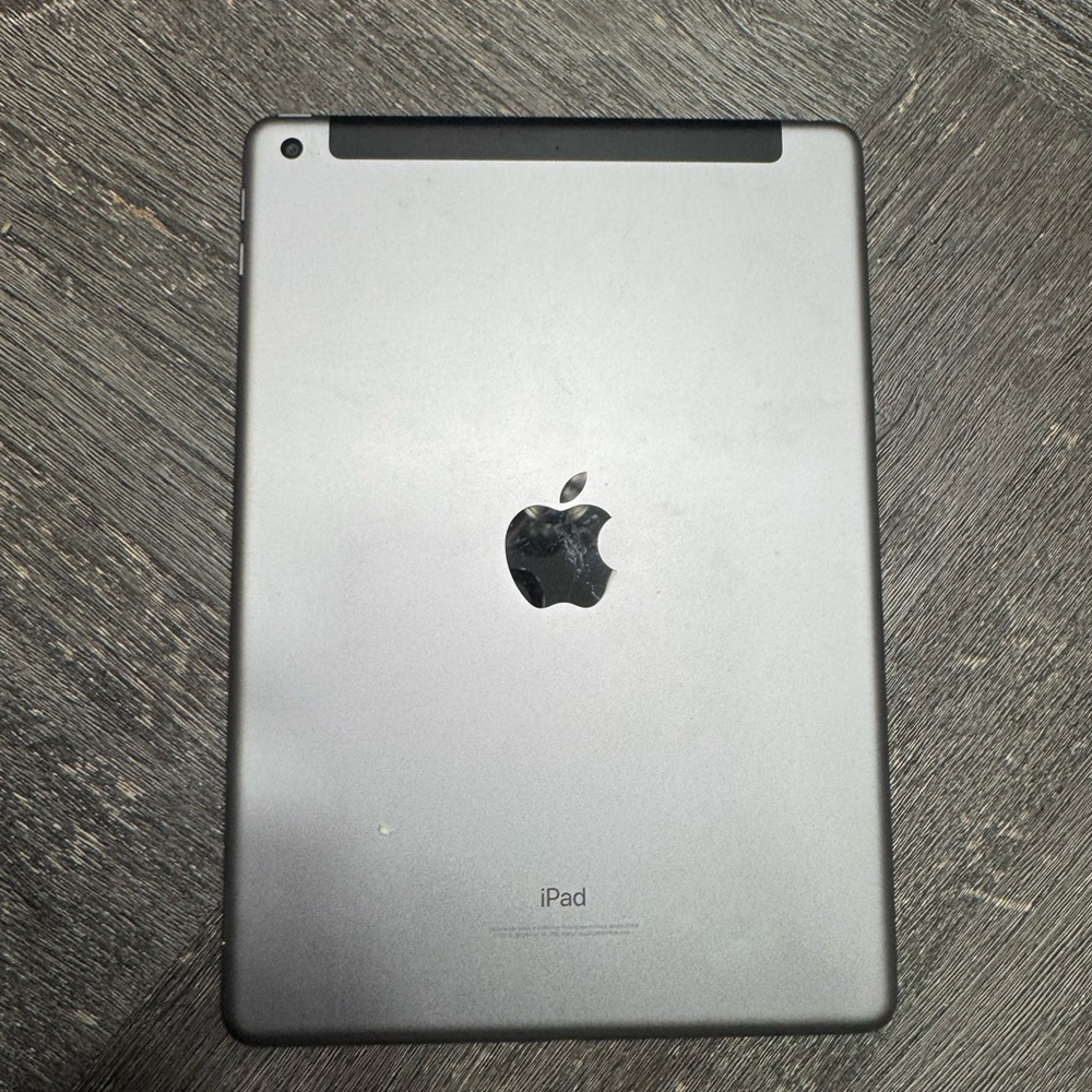 Apple Tablet - Sleek Silver Finish